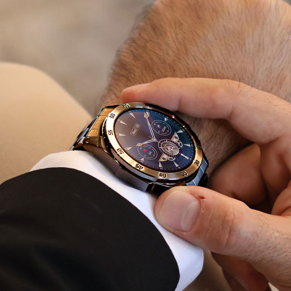 Commander on Wrist
